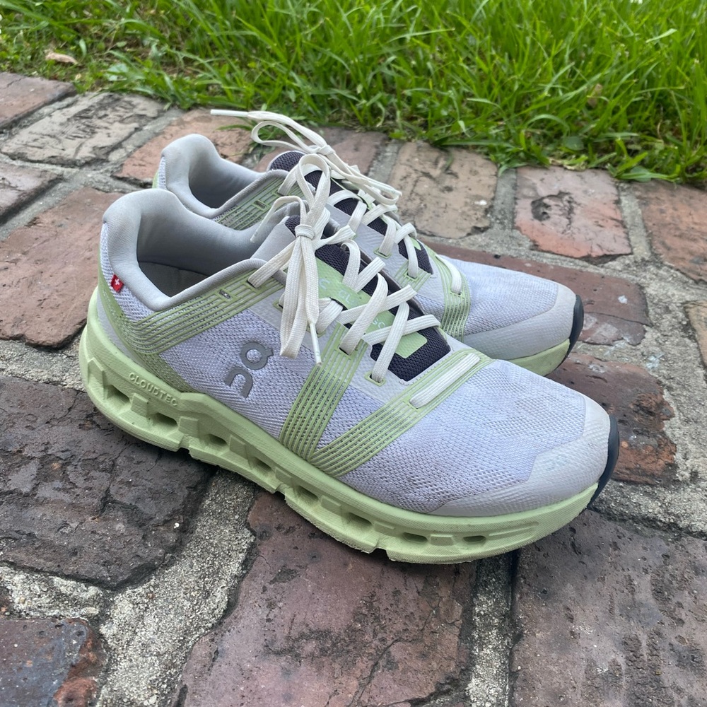 On cloudgo sneakers